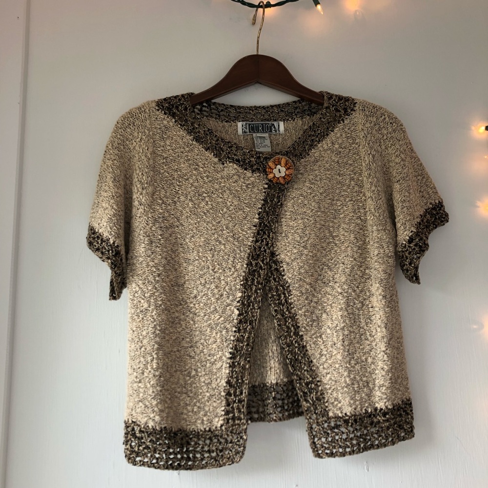 🐴LIKE NEW-Summer Cardigan With Wooden Bead Button